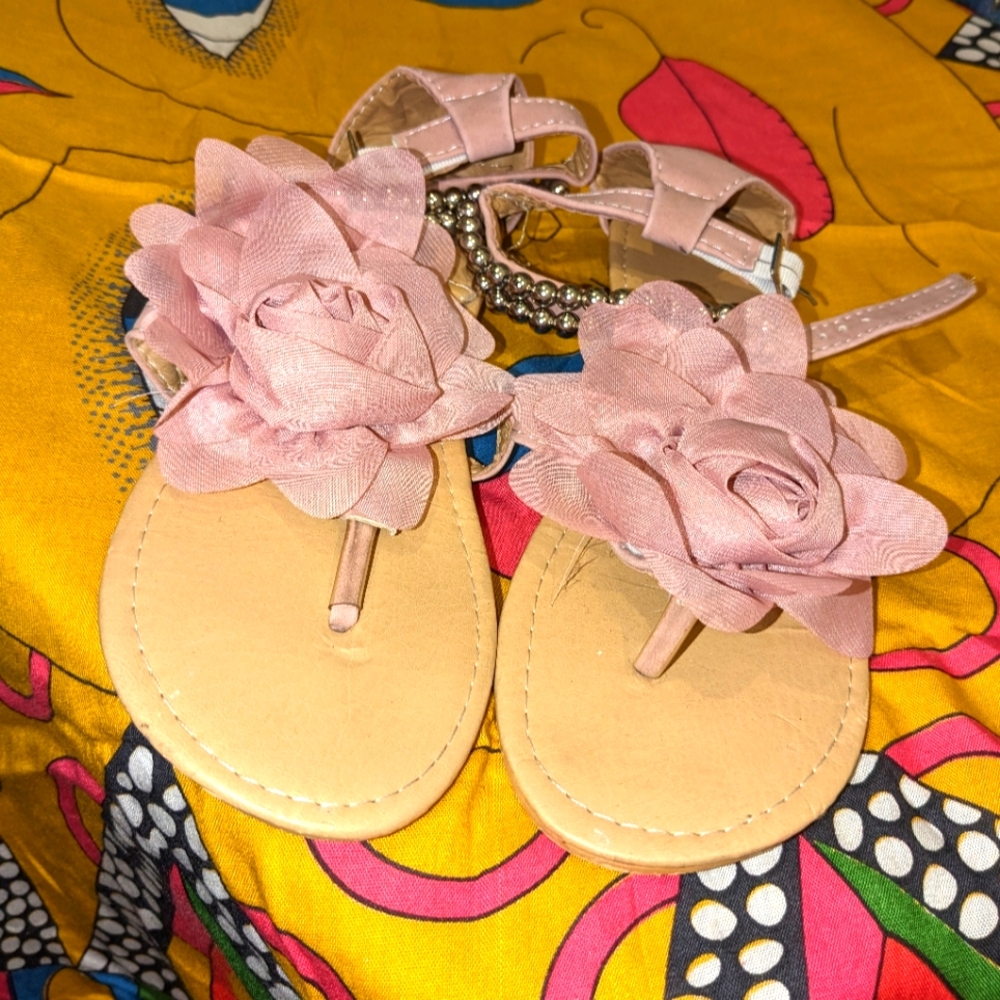 Sandles